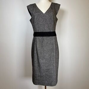 Banana Republic Wool Blend Black & White Tweed V-Neck Sheath Dress Womens Size 8